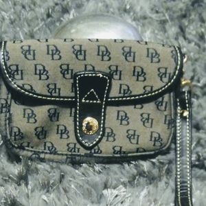 Donney & Bourke wristlet with leather trims